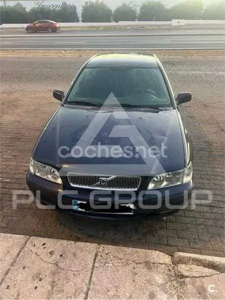 2002 Volvo S40