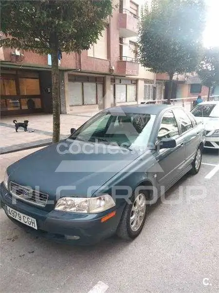 2002 Volvo S40
