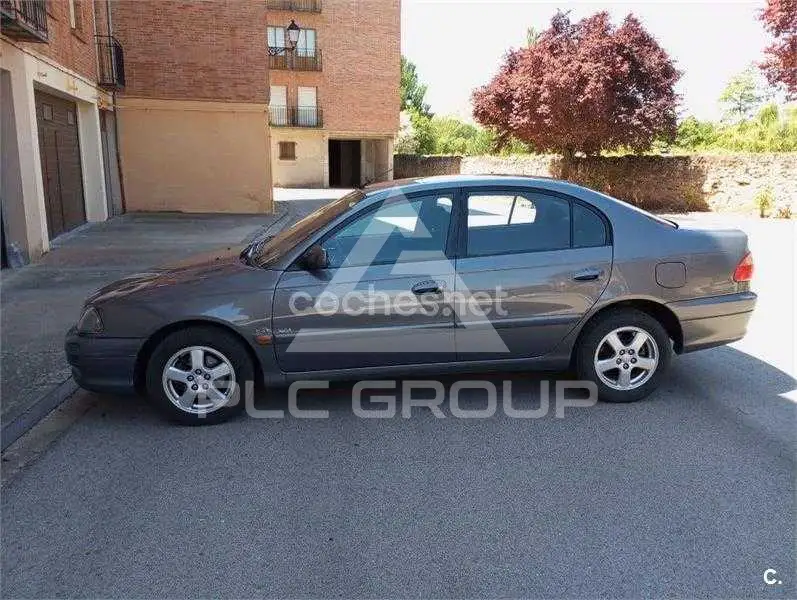 2002 Toyota Avensis