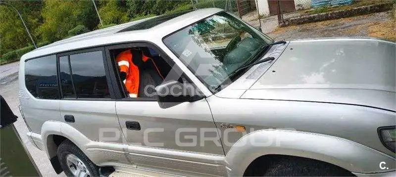 2002 Toyota LAND CRUISER