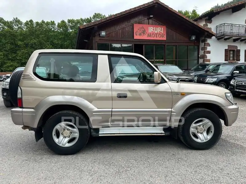 2002 Toyota LAND CRUISER
