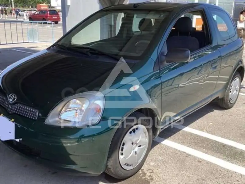 2002 Toyota YARIS