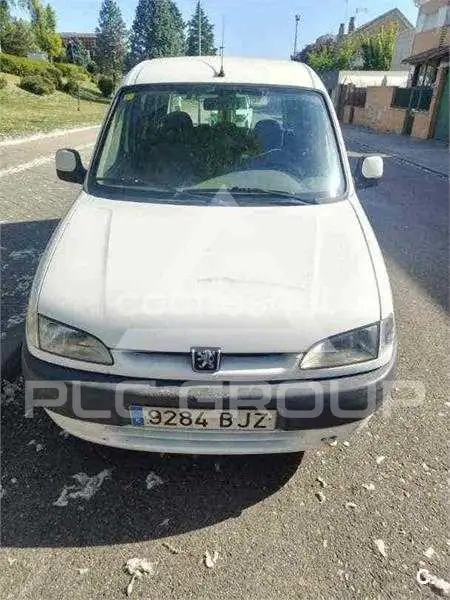 2002 Peugeot 106