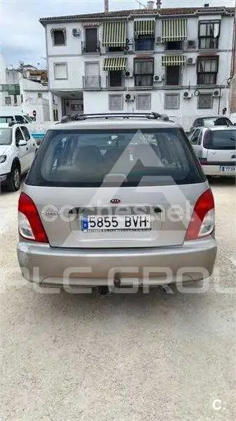 2002 KIA Carens