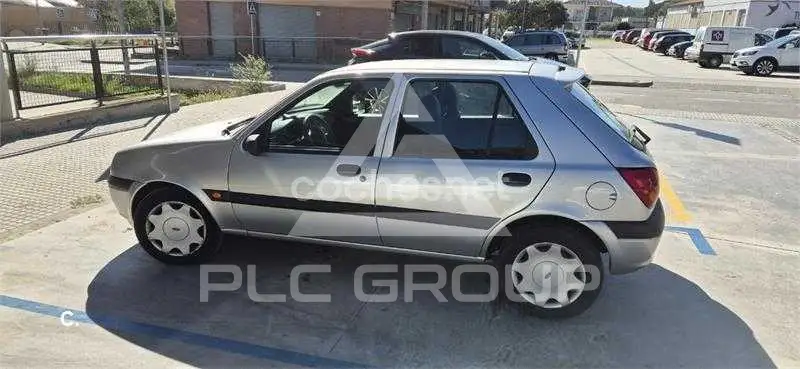2002 Ford FIESTA