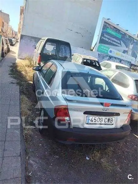 2002 Hyundai Accent