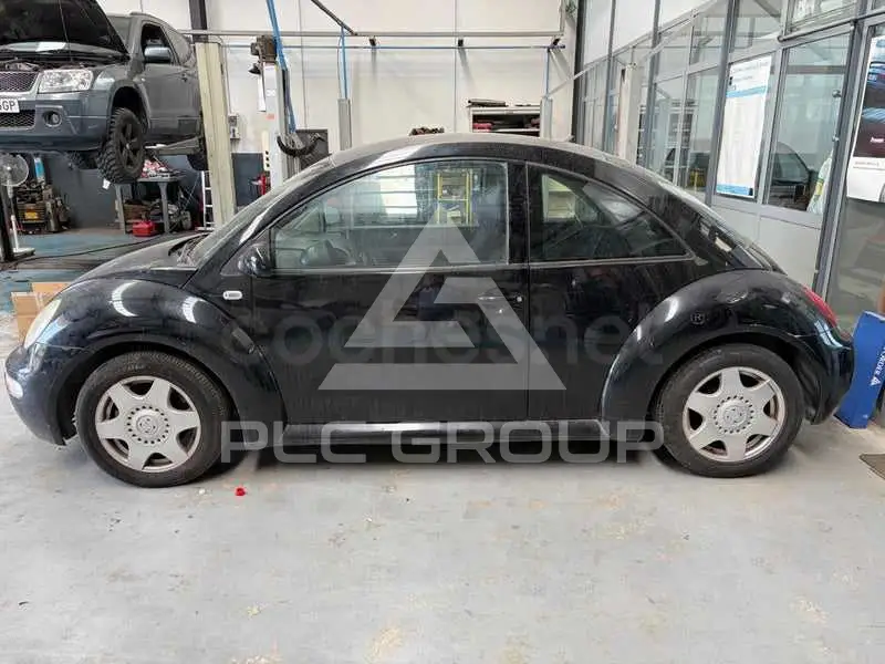 2002 Volkswagen BEETLE
