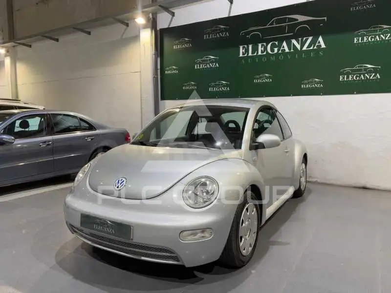 2002 Volkswagen BEETLE