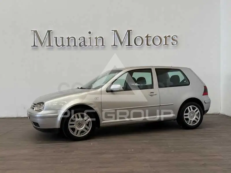 2002 Volkswagen GOLF