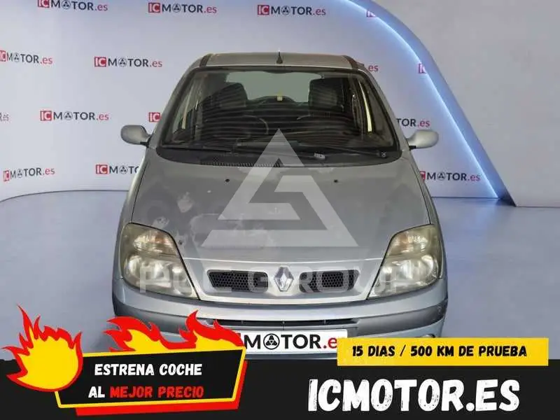 2002 Renault Scenic