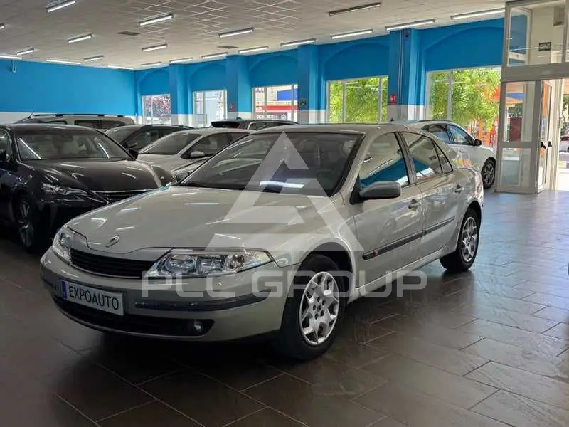 2002 Renault Laguna