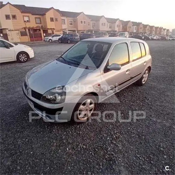 2002 Renault Clio