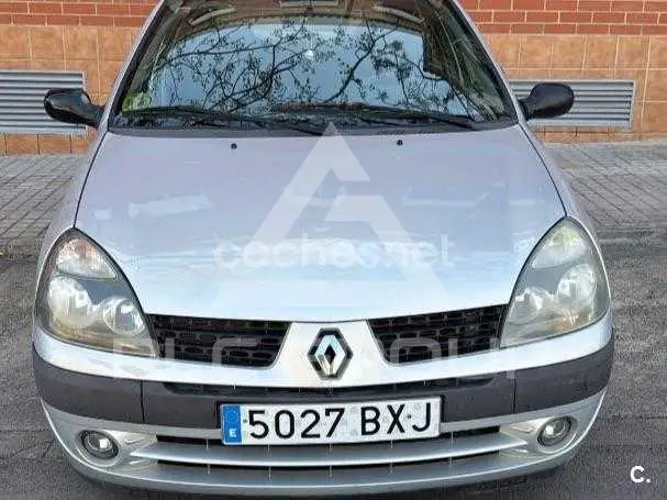 2002 Renault Clio