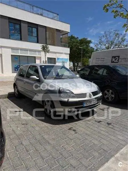2002 Renault Clio