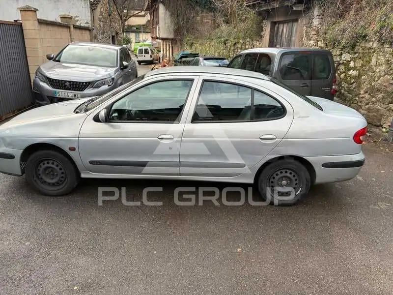 2002 Renault Megane