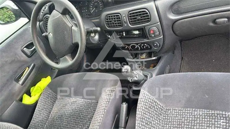 2002 Renault Megane