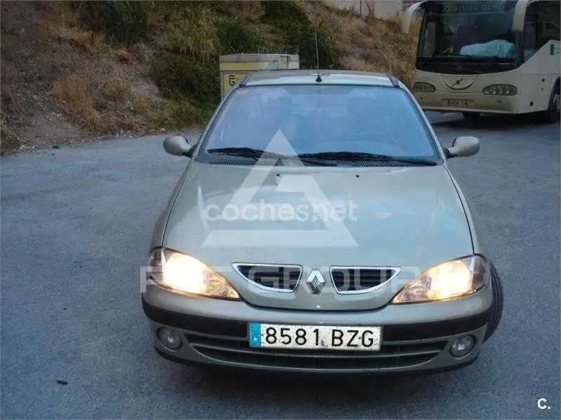 2002 Renault Megane