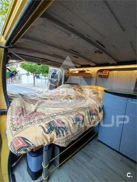 2002 Opel Vivaro
