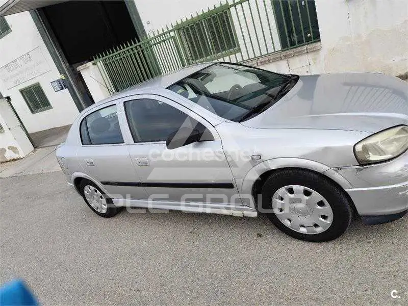 2002 Opel Astra