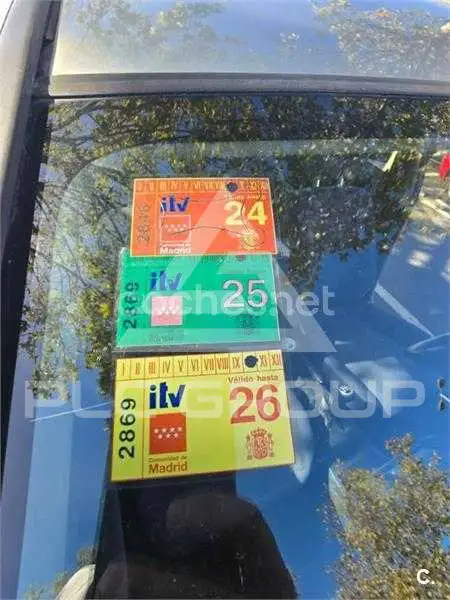 2003 Mitsubishi Carisma