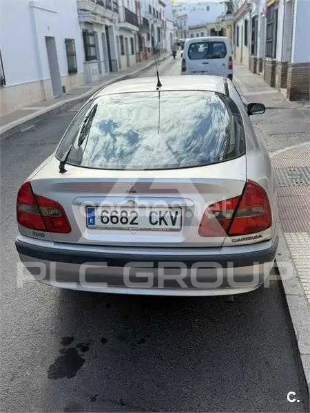 2003 Mitsubishi Carisma