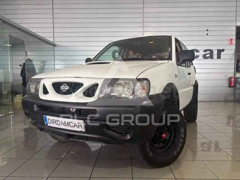 2003 Nissan Terrano