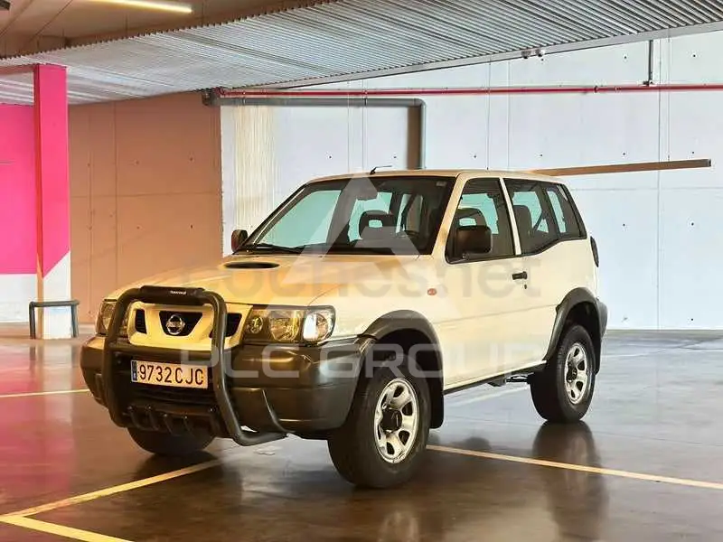 2003 Nissan Terrano