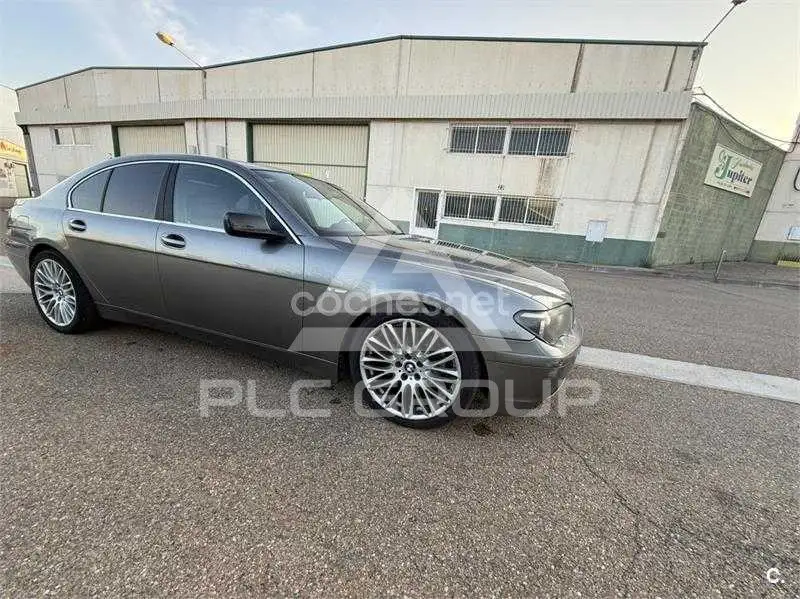 2003 BMW 7 series