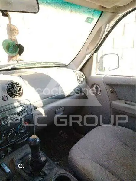 2003 Jeep CHEROKEE