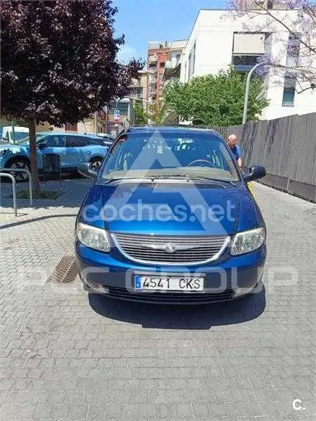 2003 Chrysler Grand Voyager