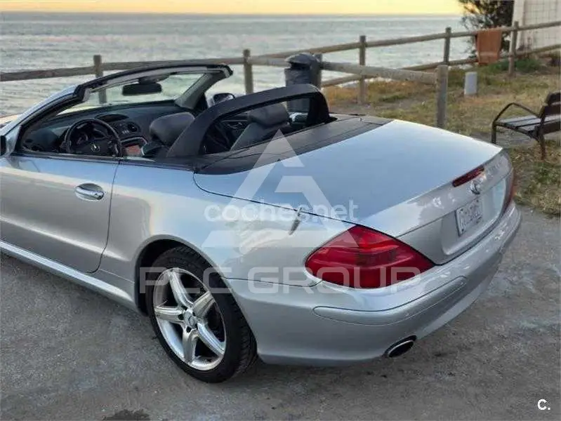 2003 Mercedes Benz SL-Class