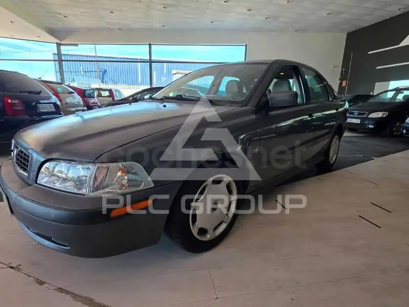 2003 Volvo S40