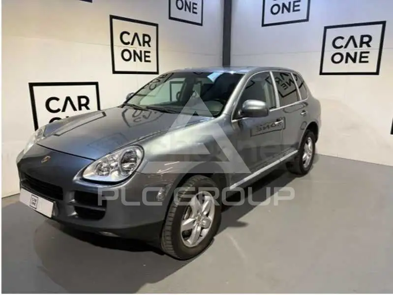2003 Porsche Cayenne