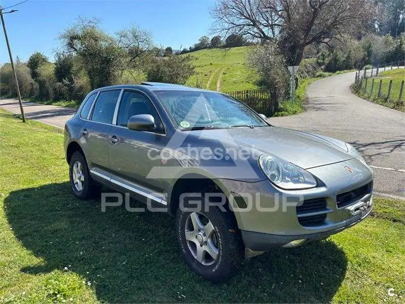 2003 Porsche Cayenne