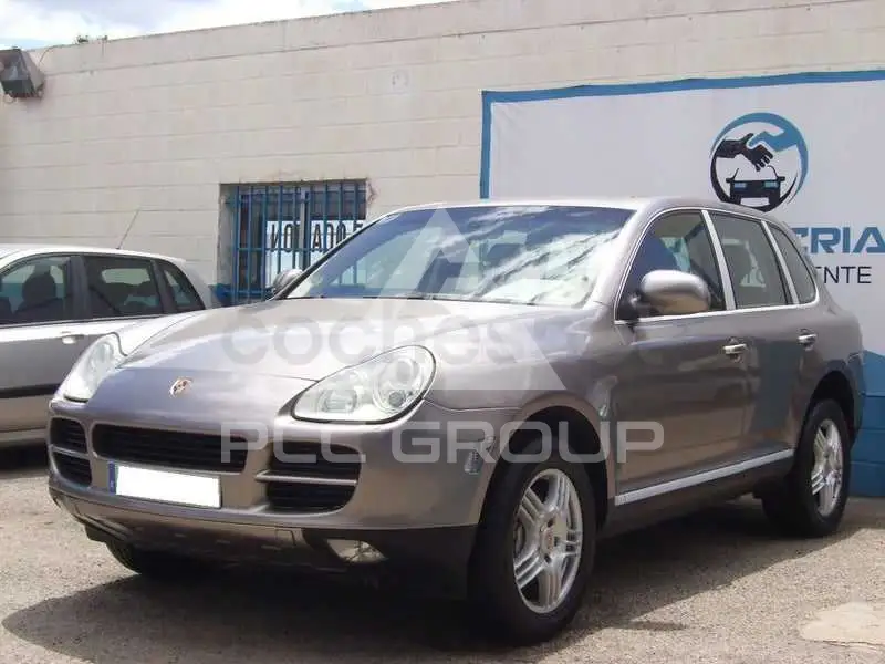 2003 Porsche Cayenne