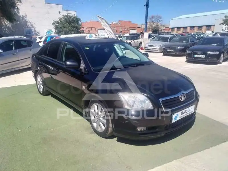 2003 Toyota Avensis