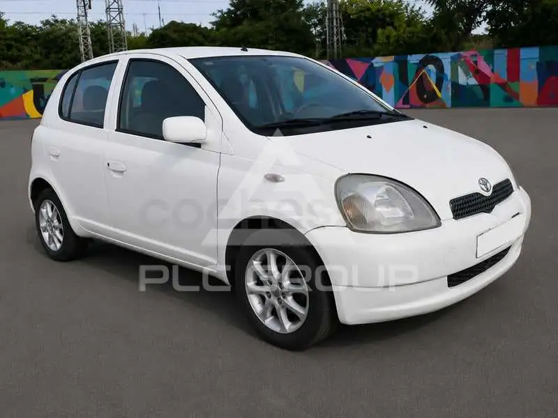 2003 Toyota YARIS