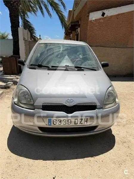 2003 Toyota YARIS