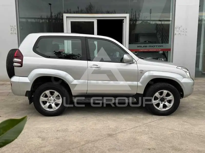 2003 Toyota LAND CRUISER