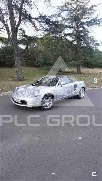 2003 Toyota MR2