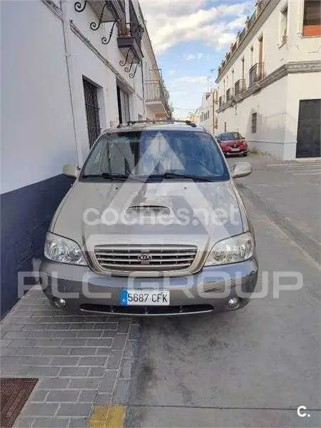 2003 KIA Carnival