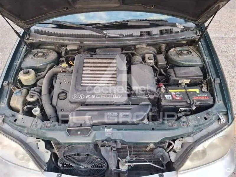 2003 KIA Carnival