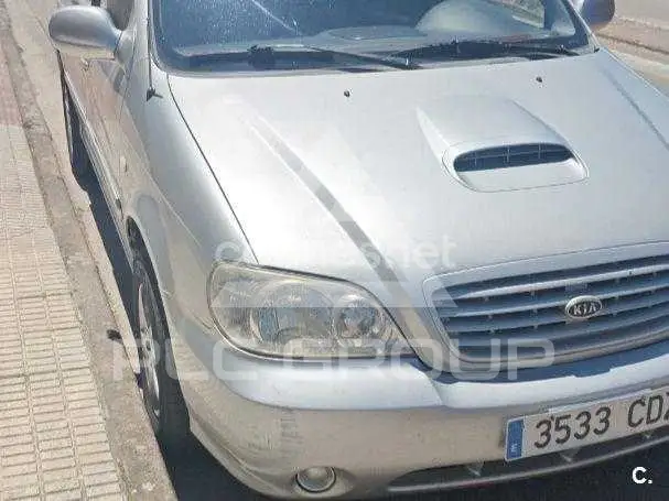 2003 KIA Carnival
