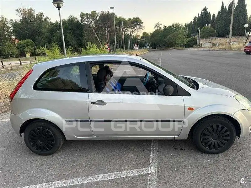 2003 Ford FIESTA