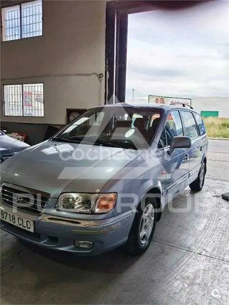 2003 Hyundai Trajet