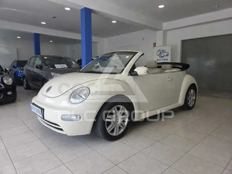 2003 Volkswagen BEETLE