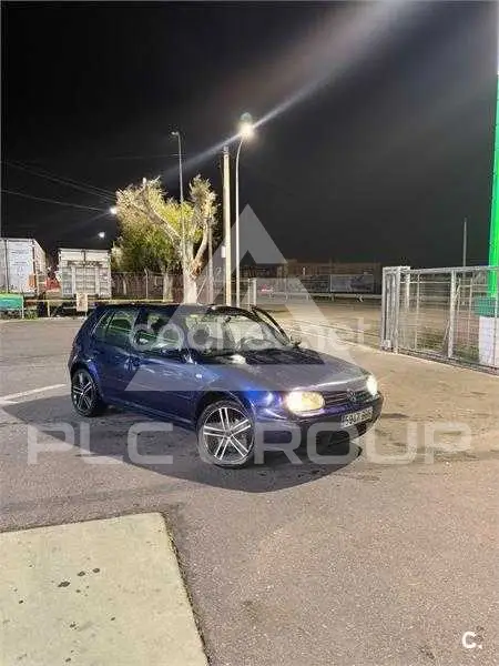 2003 Volkswagen GOLF
