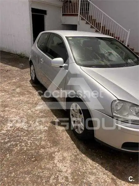 2003 Volkswagen GOLF