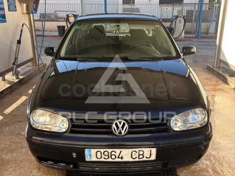 2003 Volkswagen GOLF