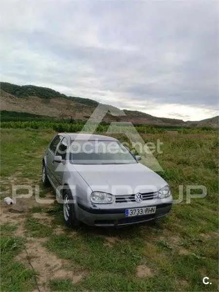 2003 Volkswagen GOLF